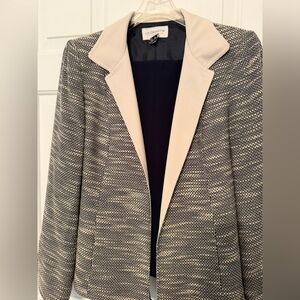 Misses Liz Claiborne suit. Black & cream open front jacket w/pants 12P. $30